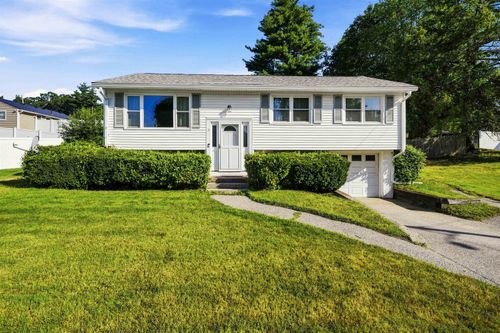 21 Carmine Rd, Nashua, NH, 03063-3022 | Card Image