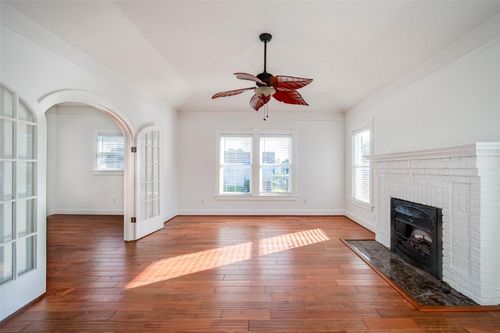 b-2601 Rosedale St, Houston, TX, 77004-6171 | Card Image