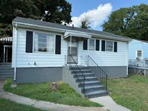 4025 Virginia Ave Nw, Roanoke, VA, 24017-2627 | Card Image