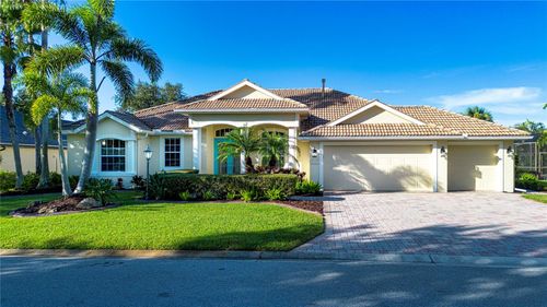 7808 Crest Hammock Way, Sarasota, FL, 34240-8247 | Card Image