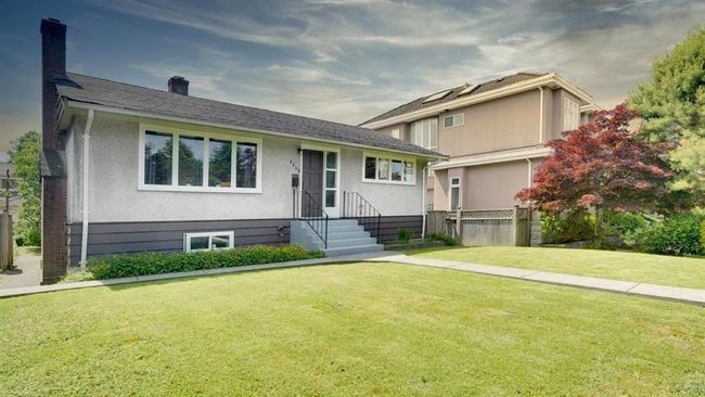 2348 Oliver Crescent, House other with 4 bedrooms, 2 bathrooms and null parking in Vancouver BC | Image 2