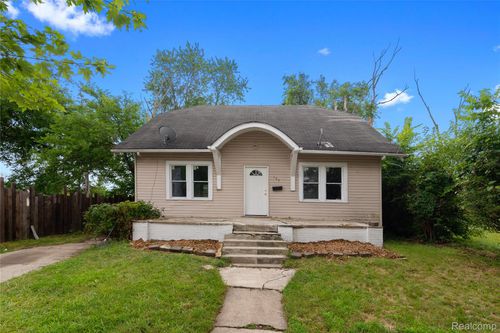 195 W Greendale, Highland Park, MI, 48203-4518 | Card Image