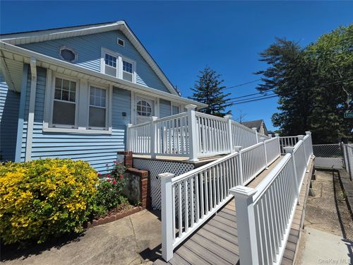 95 28th Street, Babylon, NY, 11726 | Card Image