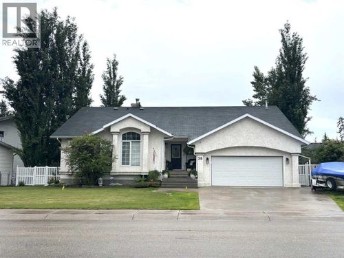 38 Blueberry Drive, Whitecourt, AB, T7S1R2 | Card Image