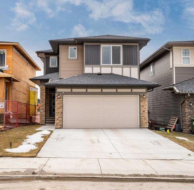 40 Emberside Green, Home with 3 bedrooms, 2 bathrooms and 4 parking in Cochrane AB | Image 2
