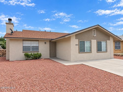 1852 Agua Dulce St, El Paso, TX, 79936-4348 | Card Image