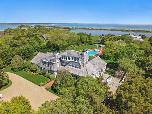 14 Cow Bay Rd, Edgartown, MA, 02539-7335 | Card Image