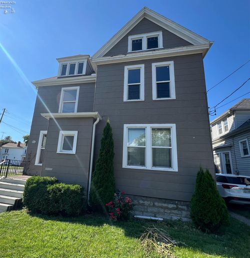 413 W Monroe St, Sandusky, OH, 44870-2433 | Card Image