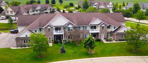 9200 66th Ave, Pleasant Prairie, WI, 53158-3279 | Card Image