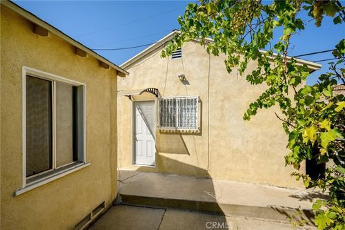 a-941 Verdugo Circle Dr, Glendale, CA, 91206-1535 | Card Image
