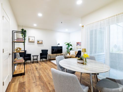 apt-b3-531 900, Salt Lake City, UT, 84102-2962 | Card Image