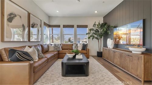 27424 Red Alder Ln, Valencia, CA, 91381-1772 | Card Image