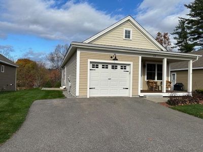 13 Hutchinson Drive, Condo with 2 bedrooms, 2 bathrooms and null parking in Milford NH | Image 3