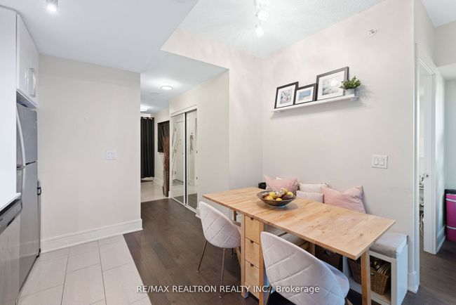 SE617 - 9199 Yonge St, Condo with 3 bedrooms, 2 bathrooms and 1 parking in Richmond Hill ON | Image 9