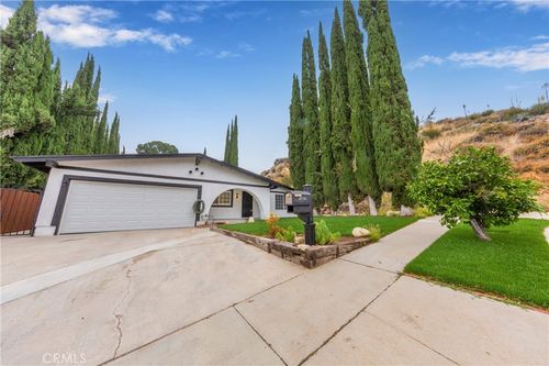 18735 Bookham, Canyon Country, CA, 91351 | Card Image