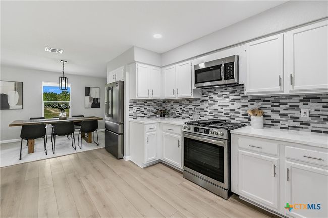 1070 Lonesome Trl, House other with 3 bedrooms, 2 bathrooms and null parking in Driftwood TX | Image 9