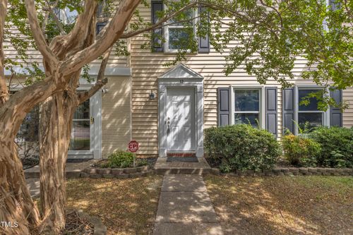 12 Patriot Cir, Durham, NC, 27704-1752 | Card Image