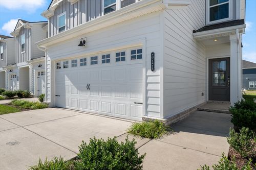 511 Gilroy Ct, Antioch, TN, 37013-8906 | Card Image