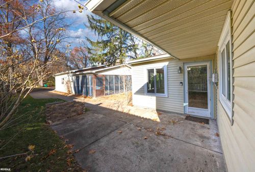 3090 Twinleaf St, Commerce Township, MI, 48382-4260 | Card Image