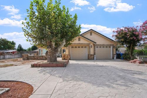 984 E Woodward Avenue, Manteca, CA, 95337 | Card Image