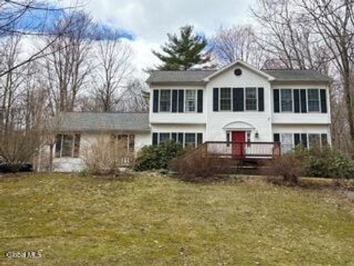 527 Babcock Lake Rd, Petersburgh, NY, 12138-6103 | Card Image