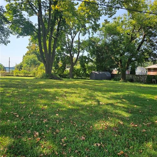 458 River Ave, Vanport, PA, 15009-1545 | Card Image