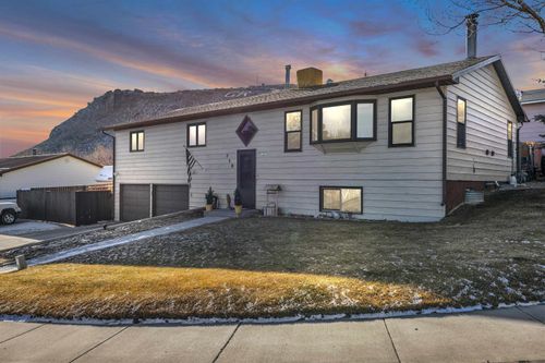 730 Brandner Cir, Green River, WY, 82935-4948 | Card Image