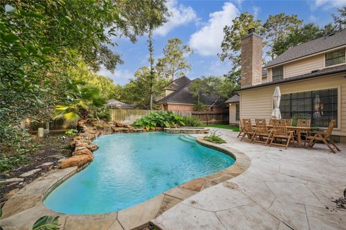 89 Towering Pines Dr, The Woodlands, TX, 77381-2595 | Card Image