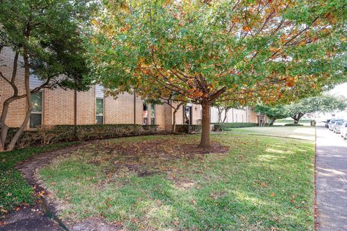 105-5812 Milton St, Dallas, TX, 75206-4442 | Card Image