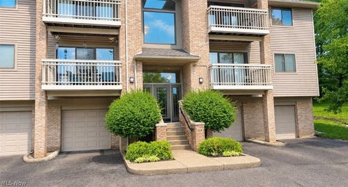 117b-3800 Rosemont Blvd, Fairlawn, OH, 44333-9253 | Card Image