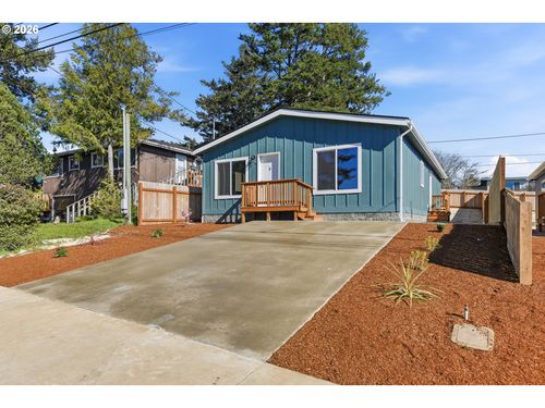 545 S Wall St, Coos Bay, OR, 97420-2730 | Card Image
