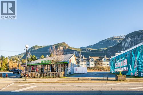 38188 Cleveland Ave, Squamish, BC, V8B0P5 | Card Image