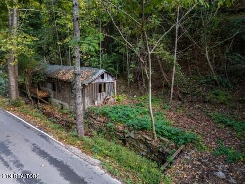 348 Lovers Lane, Townsend, TN, 37882 | Card Image