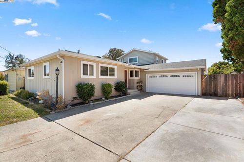 35421 Cleremont Dr, Newark, CA, 94560-1102 | Card Image