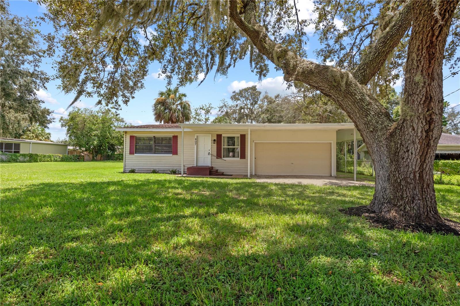 Louise St, Brandon, FL 33511