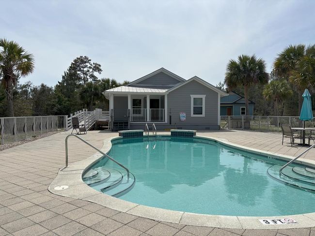 Community Pool and Clubhouse | Image 20