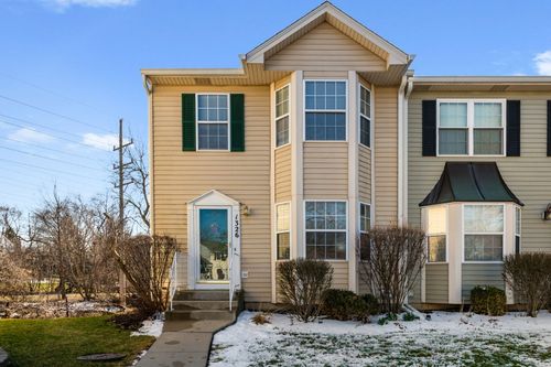1326 Windsor Ct, Geneva, IL, 60134-3708 | Card Image