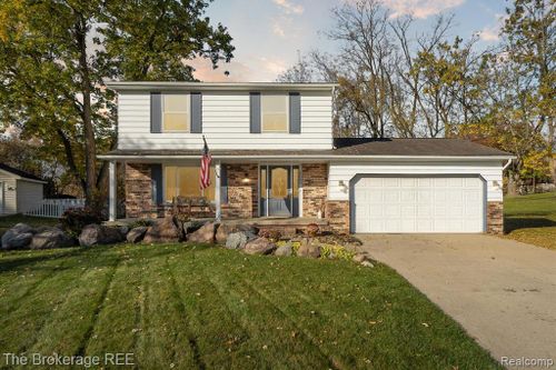 1080 Hollyhock Circle, Grand Blanc Twp, MI, 48439 | Card Image