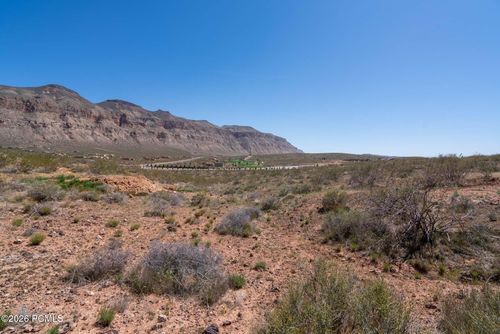 3320 S 1100 W, Hurricane, UT, 84737-2603 | Card Image