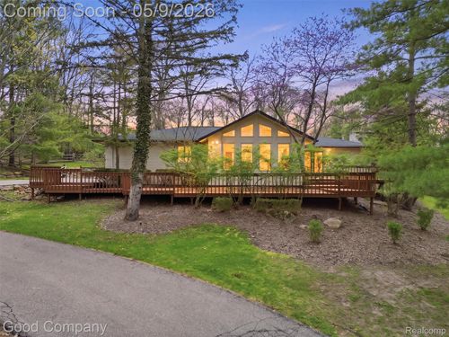 6733 Bloomfield Ln, West Bloomfield, MI, 48322-3944 | Card Image