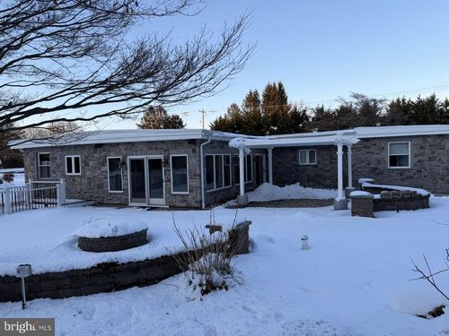 352 Concord Rd, Glen Mills, PA, 19342-1510 | Card Image