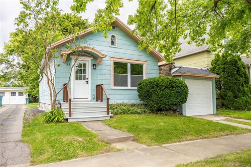 33 Mount Vernon Ave, Rochester, NY, 14620-2155 | Card Image