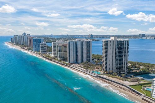 24i-5380 N Ocean Dr, Riviera Beach, FL, 33404-2515 | Card Image