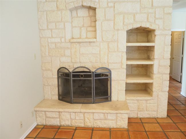 8016 Lights Ranch Rd, Home with 5 bedrooms, 4 bathrooms and null parking in Pilot Point TX | Image 25