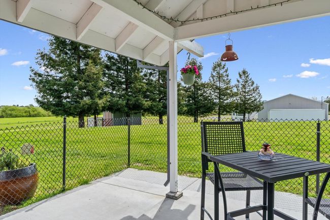 166 Davis Ln, House other with 3 bedrooms, 2 bathrooms and 15 parking in Penngrove CA | Image 9