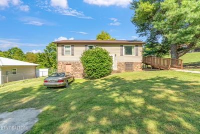 3413 Russellwood Drive, House other with 3 bedrooms, 2 bathrooms and null parking in Rockford TN | Image 1