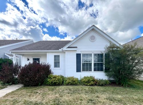 2233 Kilchurn Dr, Marion, OH, 43302-8739 | Card Image