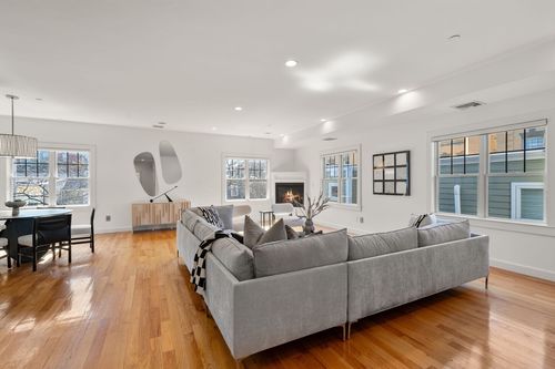 ste-9-345 W Broadway, Boston, MA, 02127-1942 | Card Image