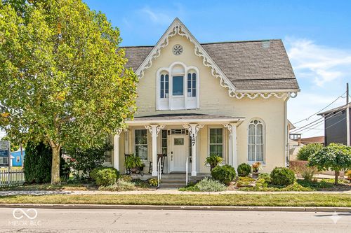 147 Center St, Plainfield, IN, 46168-1116 | Card Image