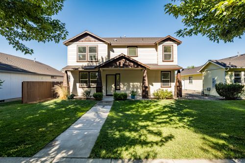 1331 Ne 4th St, Redmond, OR, 97756-0261 | Card Image